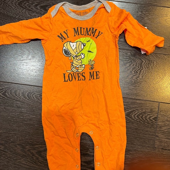 peanuts-one-pieces-nwt-baby-snoopy-halloween-one-piece-romper-size